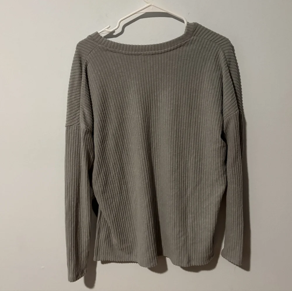 Ardene Gray V-Neck Ribbed Long Sleeve Sweater Size XS - S
